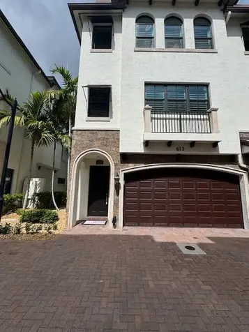613 Windward Circle Boynton Beach FL 33435