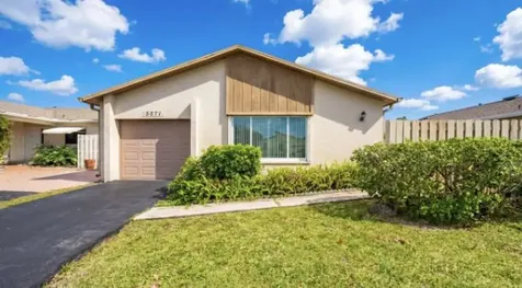 5871 Mirror Lakes Boulevard Boynton Beach FL 33472