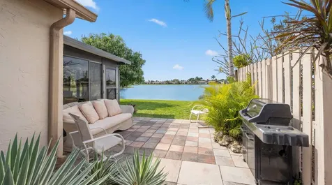 5871 Mirror Lakes Boulevard Boynton Beach FL 33472