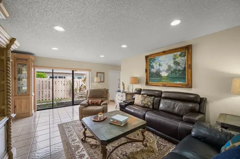 5871 Mirror Lakes Boulevard Boynton Beach FL 33472