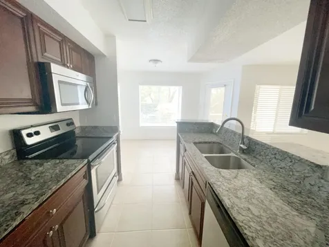 815 W Boynton Beach Boulevard Boynton Beach FL 33426