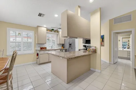8323 Old Forest Road Palm Beach Gardens FL 33410
