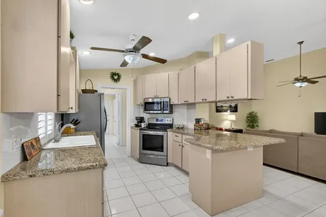 8323 Old Forest Road Palm Beach Gardens FL 33410