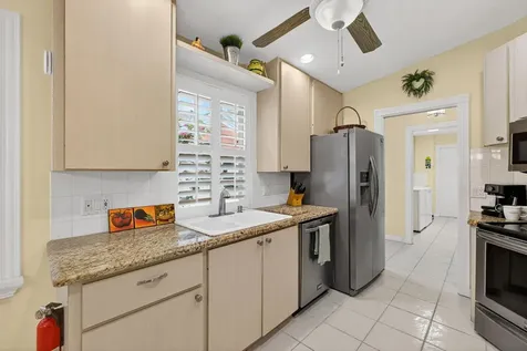 8323 Old Forest Road Palm Beach Gardens FL 33410