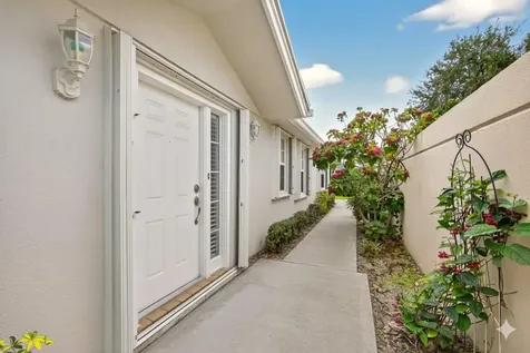 8323 Old Forest Road Palm Beach Gardens FL 33410