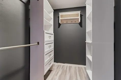 402 Se Castle Court Port Saint Lucie FL 34952