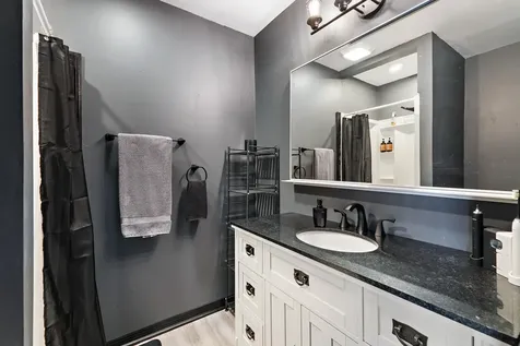 402 Se Castle Court Port Saint Lucie FL 34952