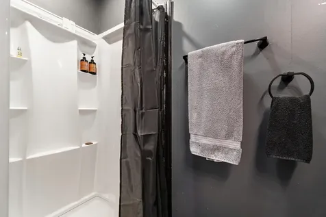 402 Se Castle Court Port Saint Lucie FL 34952