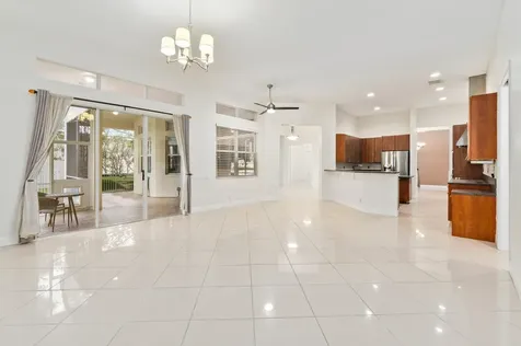 104 NW Rockbridge Court Port Saint Lucie FL 34986