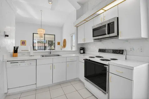 10279 N Circle Lake Drive Boynton Beach FL 33437