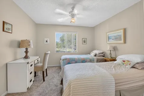 10279 N Circle Lake Drive Boynton Beach FL 33437