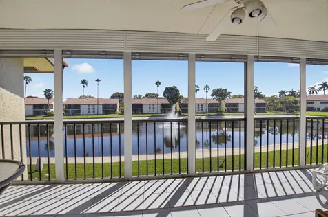 10279 N Circle Lake Drive Boynton Beach FL 33437