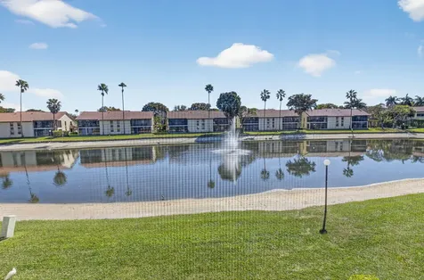 10279 N Circle Lake Drive Boynton Beach FL 33437