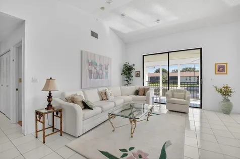 10279 N Circle Lake Drive Boynton Beach FL 33437