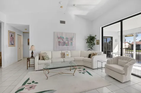 10279 N Circle Lake Drive Boynton Beach FL 33437
