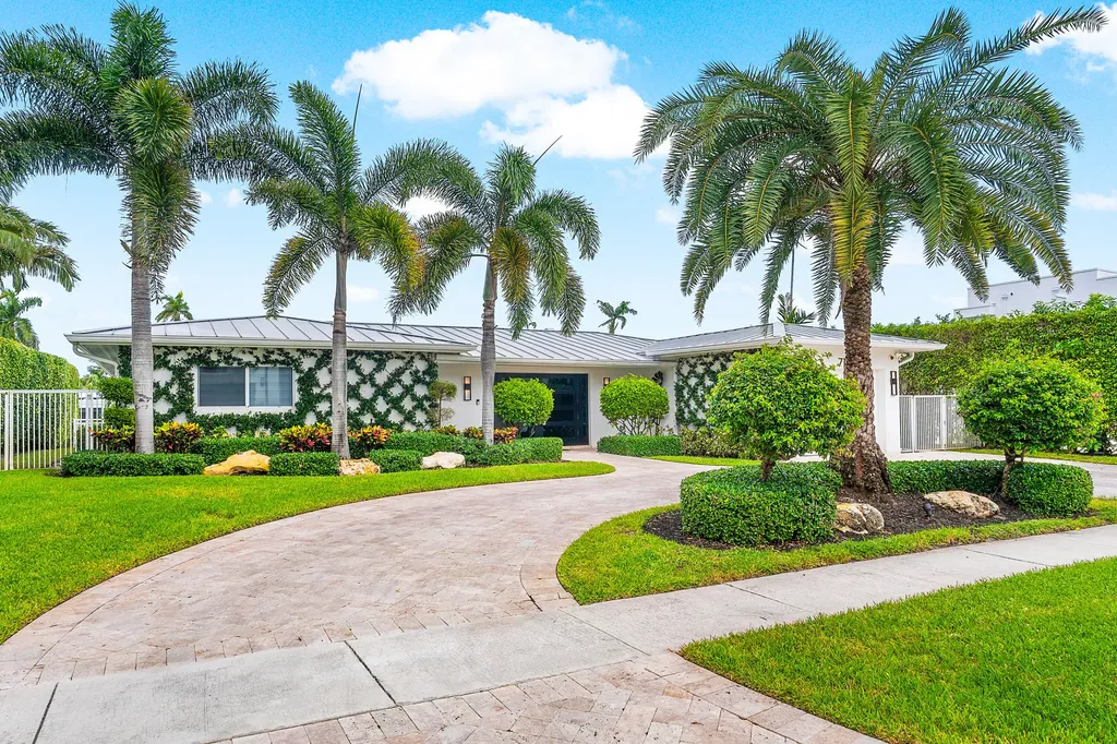 711 Ne 69th Street Boca Raton FL 33487