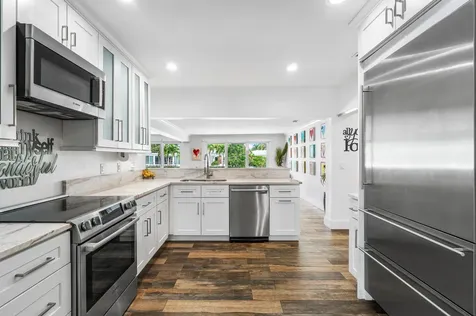 711 Ne 69th Street Boca Raton FL 33487