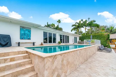 711 Ne 69th Street Boca Raton FL 33487