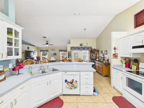 8525 Sw 9th Street Okeechobee FL 34974