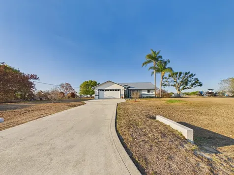 8525 Sw 9th Street Okeechobee FL 34974