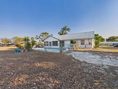 8525 Sw 9th Street Okeechobee FL 34974