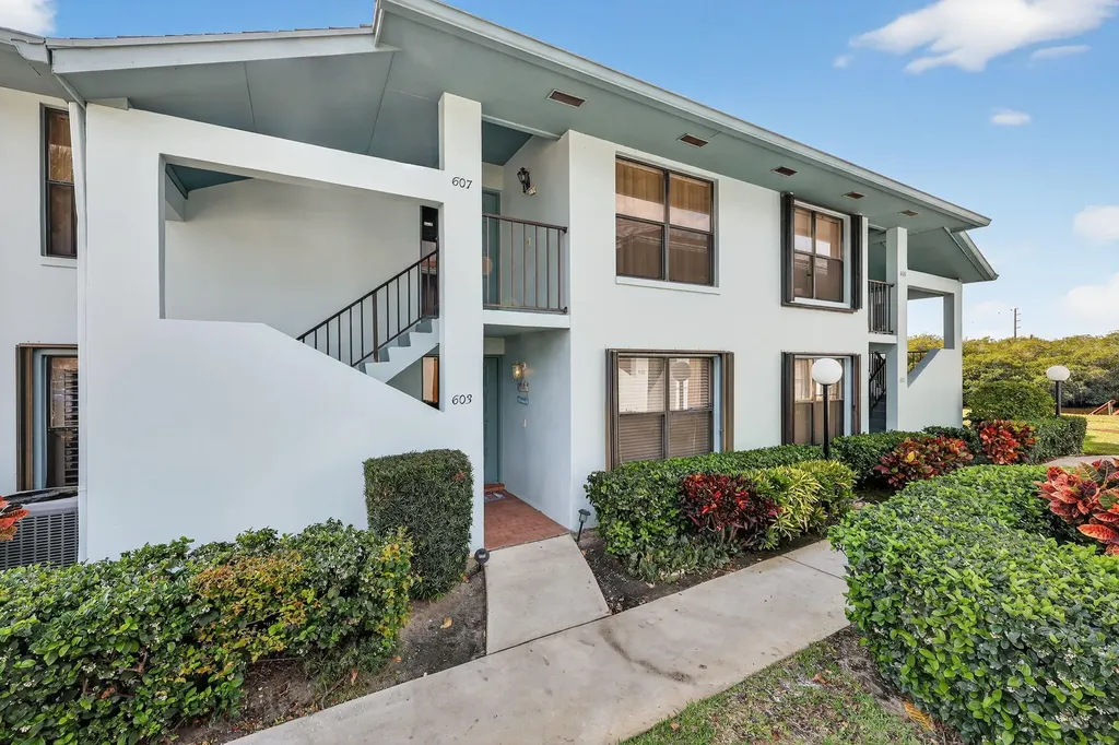 950 S Kanner Highway Stuart FL 34994