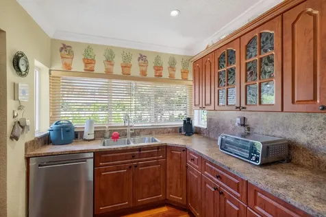 6091 Sw 12th Street West Miami FL 33144
