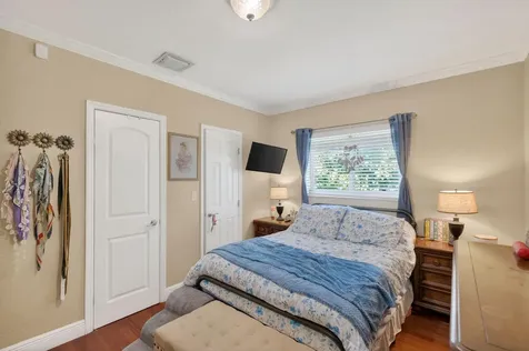 6091 Sw 12th Street West Miami FL 33144
