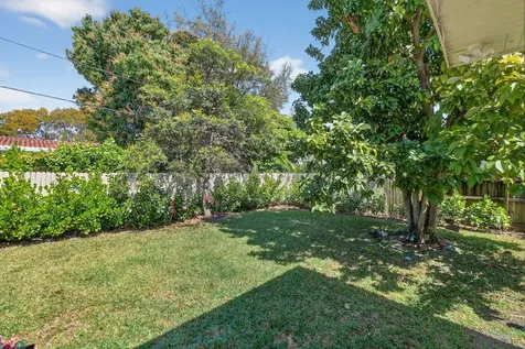 6091 Sw 12th Street West Miami FL 33144