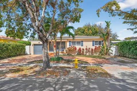6091 Sw 12th Street West Miami FL 33144