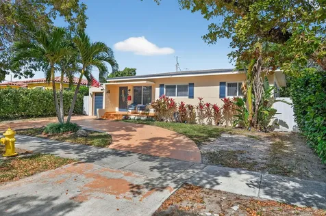6091 Sw 12th Street West Miami FL 33144