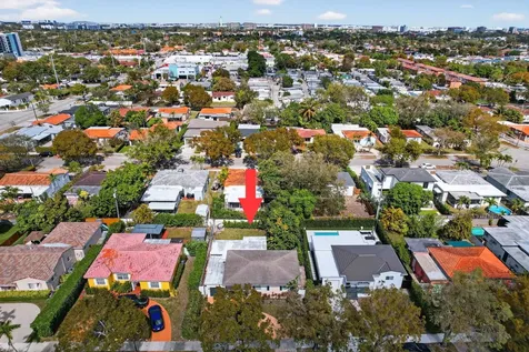 6091 Sw 12th Street West Miami FL 33144