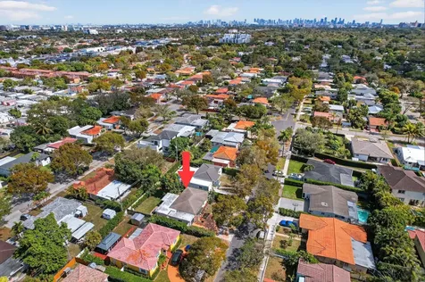 6091 Sw 12th Street West Miami FL 33144