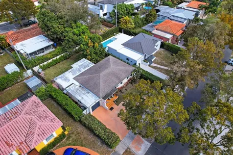 6091 Sw 12th Street West Miami FL 33144