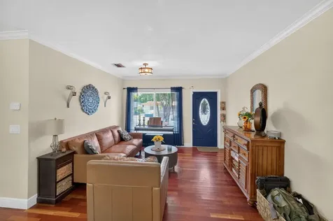 6091 Sw 12th Street West Miami FL 33144
