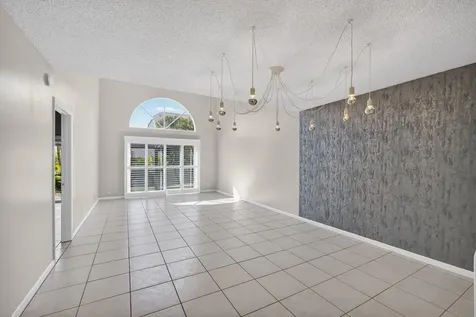 512 Ocean Dunes Circle Jupiter FL 33477
