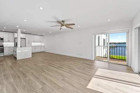 1206 S Lake Drive Lantana FL 33462