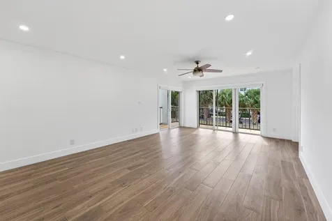 1206 S Lake Drive Lantana FL 33462