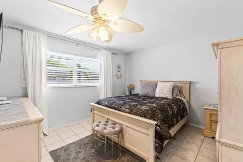 2121 Ne 1st Court Boynton Beach FL 33435