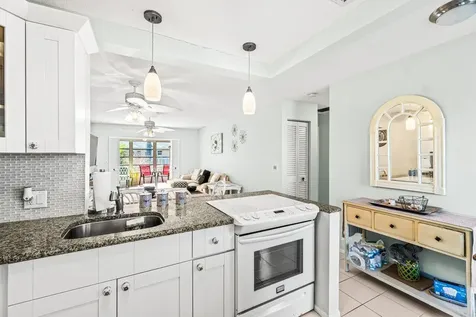 2121 Ne 1st Court Boynton Beach FL 33435