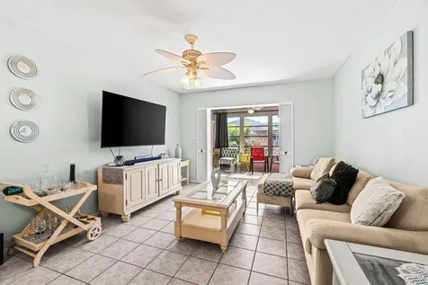 2121 NE 1st Court Boynton Beach FL 33435