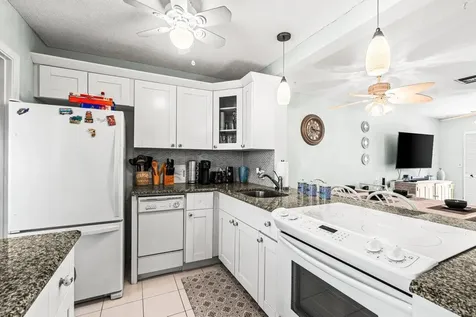 2121 NE 1st Court Boynton Beach FL 33435