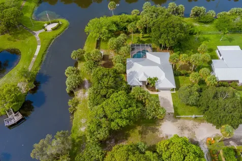 612 SE 6th Street Stuart FL 34994