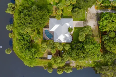 612 SE 6th Street Stuart FL 34994