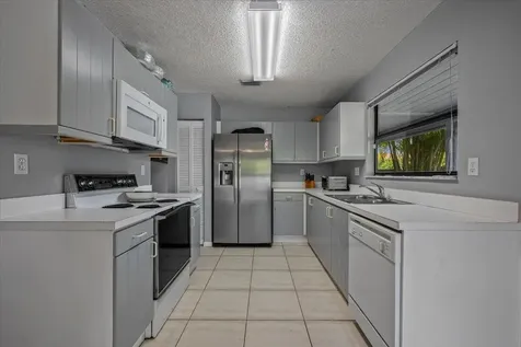 2537 Bedford Mews Drive Wellington FL 33414