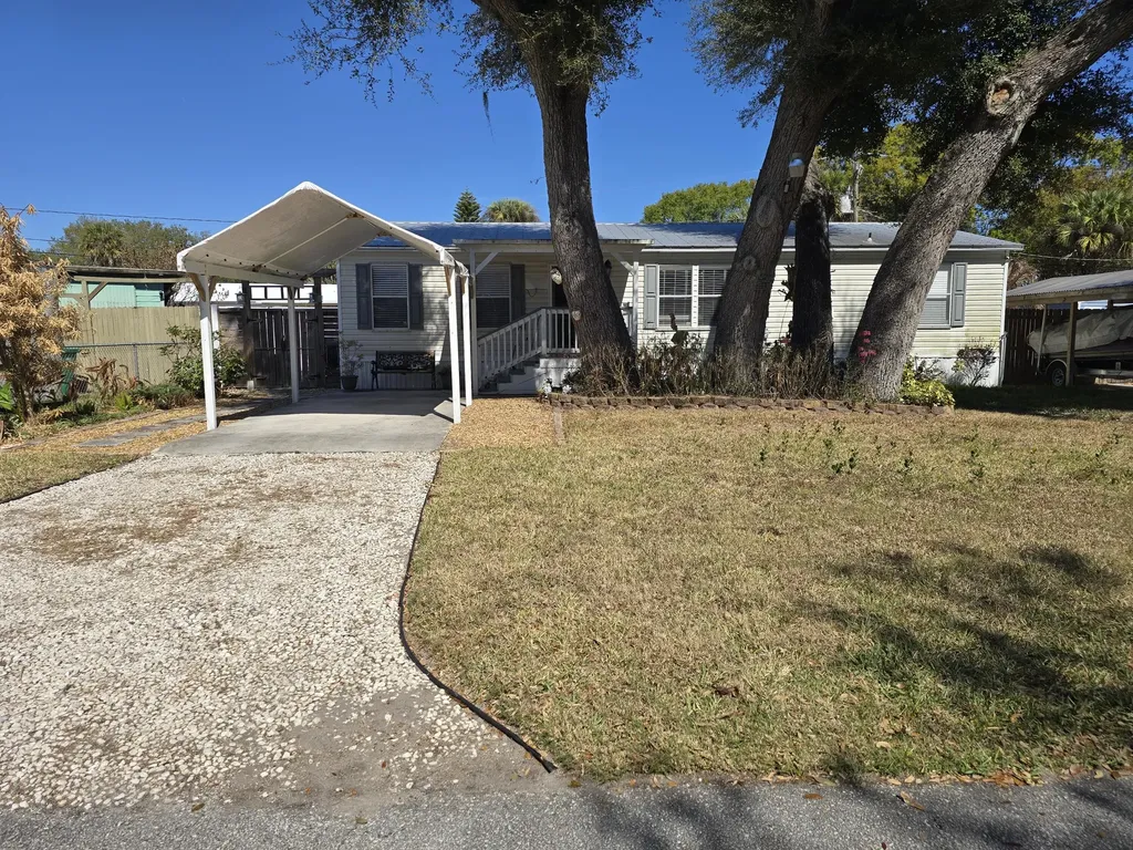 5192 Amy Lane Fort Pierce FL 34946