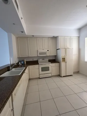 18 Harbour Isle Drive Fort Pierce FL 34949