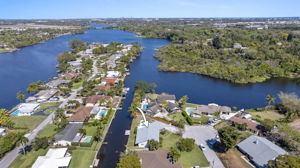 6797 Bayshore Drive Lake Worth FL 33462