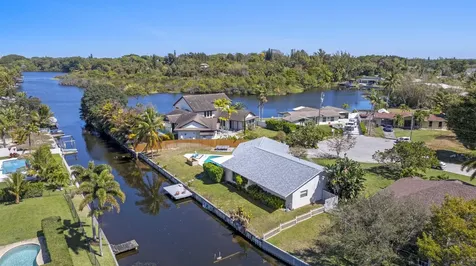 6797 Bayshore Drive Lake Worth FL 33462