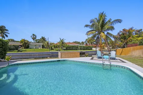6797 Bayshore Drive Lake Worth FL 33462